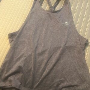 Women’s adidas exercise tank. Great shape